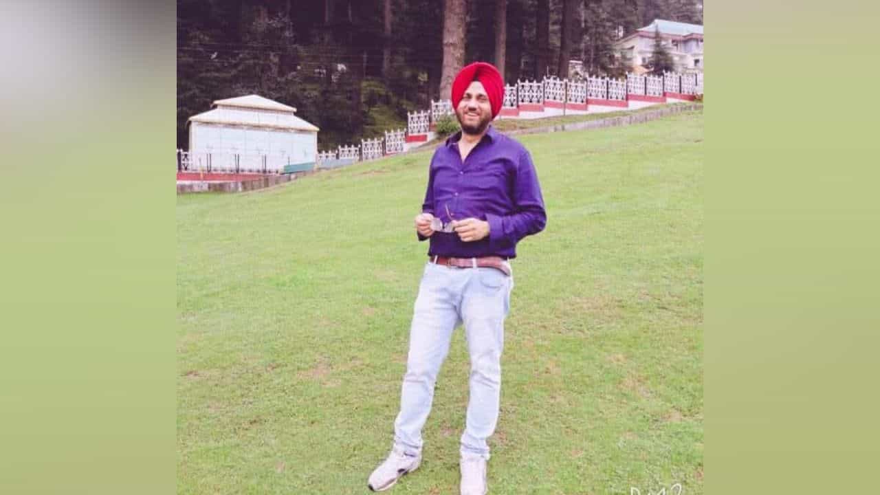 ਡੇਰਾ ਬਾਬਾ ਨਾਨਕ ਚ ਮੈਡੀਕਲ ਸਟੋਰ ਮਾਲਕ ਦਾ ਗੋਲੀਆਂ ਮਾਰ ਕੇ ਕਤਲ, ਗੈਂਗਸਟਰ ਜੀਵਨ ਫੌਜੀ ਨੇ ਲਈ ਜ਼ਿੰਮੇਵਾਰੀ ਡੇਰਾ ਬਾਬਾ ਨਾਨਕ ਚ ਮੈਡੀਕਲ ਸਟੋਰ ਮਾਲਕ ਦਾ ਗੋਲੀਆਂ ਮਾਰ ਕੇ ਕਤਲ, ਗੈਂਗਸਟਰ ਜੀਵਨ ਫੌਜੀ ਨੇ ਲਈ ਜ਼ਿੰਮੇਵਾਰੀ