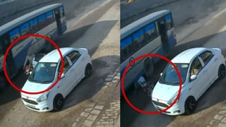 Shocking Video: ਰਾਜਪੁਰਾ ‘ਚ ਕਾਰ ਵਾਲੇ ਨੇ ਅਚਾਨਕ ਸੜਕ ਤੇ ਖੋਲ੍ਹ ਦਿੱਤਾ ਦਰਵਾਜਾ, ਟਕਰਾ ਕੇ ਬਾਈਕ ਸਵਾਰ ਬਜ਼ੁਰਗ ਬੱਸ ਥੱਲ੍ਹੇ ਆਇਆ; ਮੌਕੇ ਤੇ ਹੀ ਮੌਤ