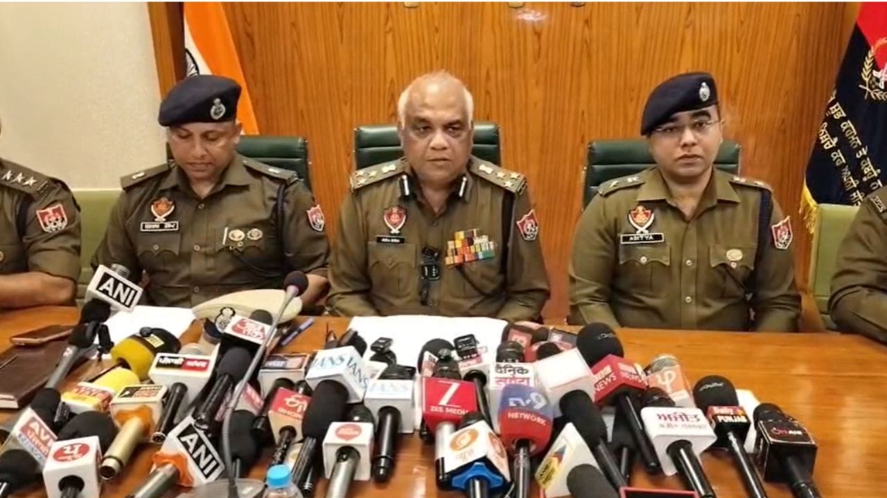 Dig Isi ISI ਦੀ ਸਾਜ਼ਿਸ਼ ਫੇਲ੍ਹ, DIG ਸੰਦੀਪ ਗੋਇਲ ਨੇ ਖੋਲ੍ਹੇ ਕਈ ਅਹਿਮ ਭੇਤ | Punjab ...