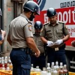 ਫਾਜ਼ਿਲਕਾ ‘ਚ ਪੁਲਿਸ ਦਾ ਵੱਡਾ ਐਕਸ਼ਨ, 6000 ਲੀਟਰ ਸ਼ਰਾਬ ਬਰਾਮਦ, ਨੌਜਵਾਨ ਨੇ ਕੀਤਾ ਹੰਗਾਮਾ