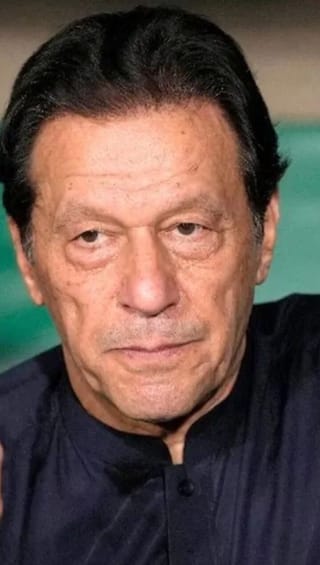 ਇਮਰਾਨ ਖਾਨ ਦੀਆਂ 85% ਅੱਖਾਂ ਦੀ ਰੌਸ਼ਨੀ ਚਲੀ ਗਈ, ਸਮਰਥਕਾਂ ‘ਚ ਗੁੱਸਾ