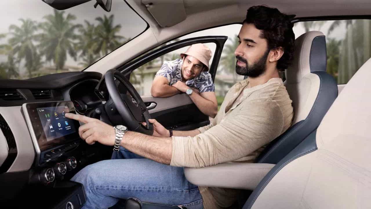 ਸਿਰਫ਼ 5.65 ਲੱਖ ਚ ਮਿਲੇਗੀ 7-ਸੀਟਰ ਕਾਰ, ਬੇਸ ਮਾਡਲ ਚ ਵੀ ਮਿਲਣਗੇ ਇਹ ਸ਼ਾਨਦਾਰ ਫੀਚਰਸ