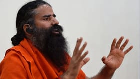 ਠੰਢ ‘ਚ ਸਰੀਰ ਨੂੰ ਅੰਦਰੋਂ ਗਰਮ ਰੱਖਣਗੇ ਸਵਾਮੀ ਰਾਮਦੇਵ ਦੇ ਇਹ 10 ਦੇਸੀ ਨੁਸਖੇ; ਅੱਜ ਹੀ ਅਜ਼ਮਾਓ...