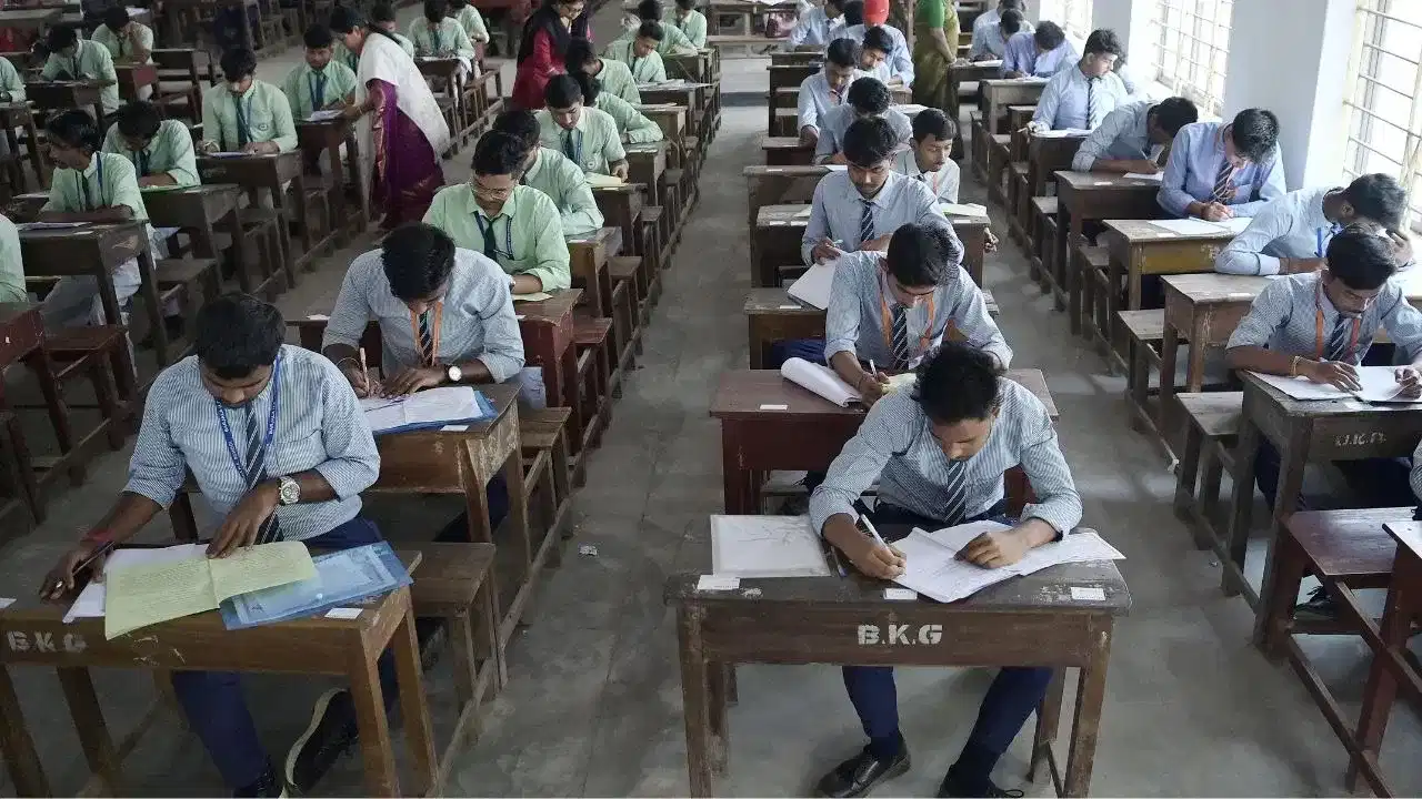 CBSE Board Exam 2026: ਪ੍ਰੀਖਿਆ ਹਾਲ ਵਿੱਚ ਕੀ ਲੈ ਕੇ ਜਾਣਾ ਚਾਹੀਦਾ ਹੈ ਅਤੇ ਕੀ ਨਹੀਂ ? CBSE Board Exam 2026: ਪ੍ਰੀਖਿਆ ਹਾਲ ਵਿੱਚ ਕੀ ਲੈ ਕੇ ਜਾਣਾ ਚਾਹੀਦਾ ਹੈ ਅਤੇ ਕੀ ਨਹੀਂ ?