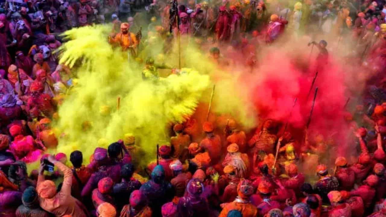 Mathura Vrindavan Holi 2026: ਲੱਡੂਮਾਰ ਤੋਂ ਲੈ ਕੇ ਲੱਠਮਾਰ ਤੱਕ, ਜਾਣੋ ਮਥੁਰਾ-ਵ੍ਰਿੰਦਾਵਨ ਚ ਕਦੋਂ ਸ਼ੁਰੂ ਹੋਵੇਗਾ ਹੋਲੀ ਦਾ ਤਿਉਹਾਰ?