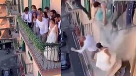 ਜਸ਼ਨ ਦੌਰਾਨ ਬਾਲਕੋਨੀ ਤੋਂ ਡਿੱਗੇ ਲਾੜਾ-ਲਾੜੀ, ਵਾਪਰਿਆ ਖੌਫਨਾਕ ਹਾਦਸਾ, Video