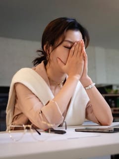 ਹਰ ਵੇਲੇ ਥਕਾਵਟ ਕਿਉਂ ਰਹਿੰਦੀ ਹੈ? ਕਿਵੇਂ ਬਚੀਏ...