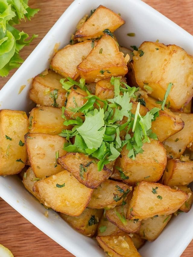 ਇਸ ਤਰ੍ਹਾਂ ਖਾਂਦੇ ਹੋ ਆਲੂ ਤਾਂ ਹੋ ਸਕਦੇ ਹਨ ਵੱਡੇ ਨੁਕਸਾਨ!