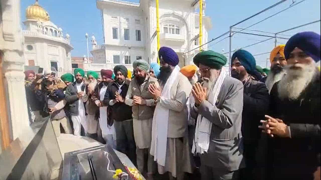 ਪੰਜਾਬ ਦੇ ਪਾਣੀਆਂ ਲਈ ਕਿਸਾਨਾਂ ਦਾ ਸੰਘਰਸ਼... ਅਕਾਲ ਤਖ਼ਤ ਸਾਹਿਬ ਵਿਖੇ ਅਰਦਾਸ ਤੋਂ ਸ਼ੁਰੂ ਮੁਹਿੰਮ