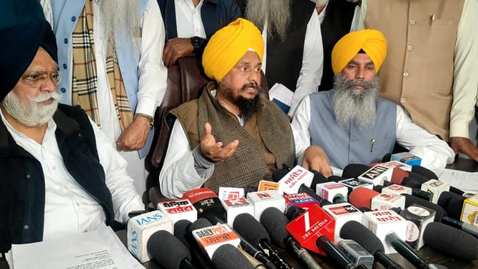 ਫੰਡ ਇਕੱਠੇ ਕਰਨ ਵਾਸਤੇ ਪੰਥਕ ਜ਼ਮੀਨਾਂ ਵੇਚੀਆਂ ਜਾ ਰਹੀਆਂ, ਹਰਪ੍ਰੀਤ ਨੇ ਜਤਾਇਆ ਸ਼ੱਕ