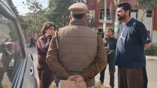 ਜਲੰਧਰ: ਅਰਬਨ ਐਸਟੇਟ ‘ਚ HDFC ਬੈਂਕ ਦੇ ਬਾਹਰ ਪਤੀ-ਪਤਨੀ ਤੋਂ 19 ਲੱਖ ਦੀ ਲੁੱਟ, ਇਲਾਕੇ ‘ਚ ਫੈਲੀ ਦਹਿਸ਼ਤ