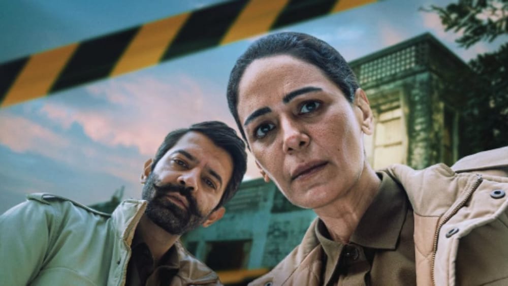 2023 ਵਿੱਚ ਰਿਲੀਜ਼ ਹੋਈ ਵੈੱਬ ਸੀਰੀਜ਼ "ਕੋਹਰਾ" ਇੱਕ ਸ਼ਾਨਦਾਰ ਹਿੱਟ ਰਹੀ। ਇਸ ਦੇ ਪਹਿਲੇ ਸੀਜ਼ਨ ਦੀ ਸਫਲਤਾ ਤੋਂ ਬਾਅਦ, ਸੀਜ਼ਨ 2 ਹਾਲ ਹੀ ਵਿੱਚ ਨੈੱਟਫਲਿਕਸ 'ਤੇ ਰਿਲੀਜ਼ ਹੋਇਆ। "ਕੋਹਰਾ ਸੀਜ਼ਨ 2" ਸੁਦੀਪ ਸ਼ਰਮਾ ਅਤੇ ਫੈਜ਼ਲ ਰਹਿਮਾਨ ਦੁਆਰਾ ਸਹਿ-ਨਿਰਦੇਸ਼ਿਤ ਹੈ। ਇਸ ਵਿੱਚ ਮੋਨਾ ਸਿੰਘ ਅਤੇ ਬਰੁਣ ਸੋਬਤੀ, ਰਣਵਿਜੈ ਸਿੰਘ, ਪੂਜਾ ਭਾਮਰਾ, ਪ੍ਰਦੁਮਨ ਸਿੰਘ, ਪ੍ਰਯਰਕ ਮਹਿਤਾ ਅਤੇ ਅਨੁਰਾਗ ਅਰੋੜਾ ਹਨ।