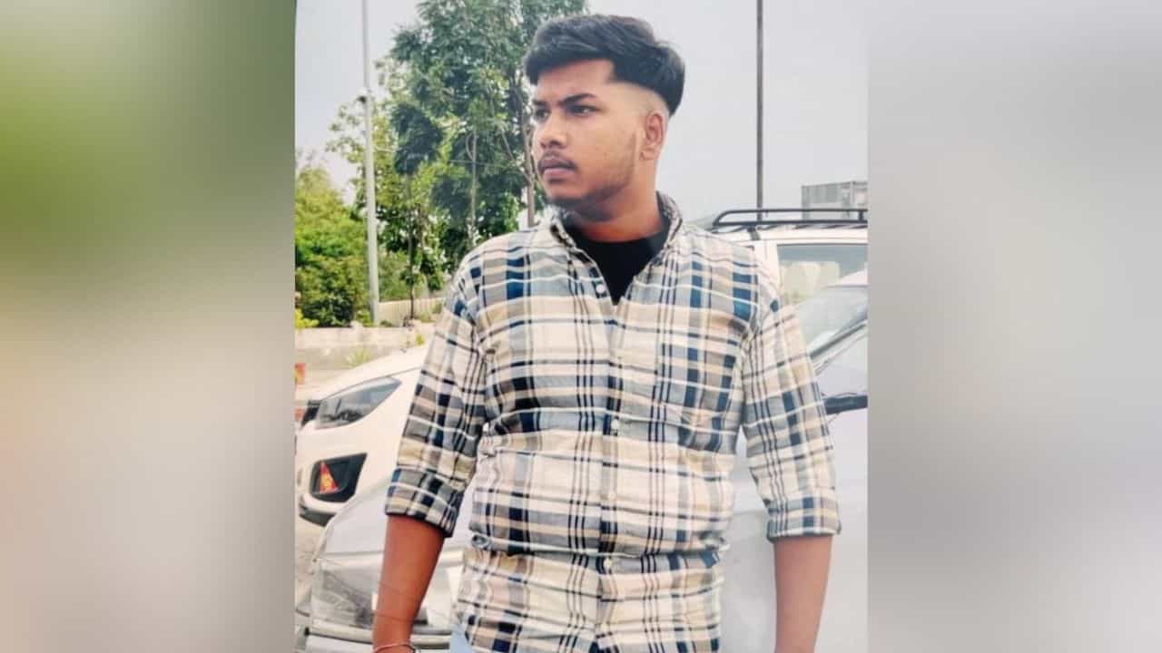 ਦੋਸਤਾਂ ਨਾਲ ਗਏ ਮਾਪਿਆਂ ਦੇ ਇਕਲੌਤੇ ਪੁੱਤ ਦੀ ਲੁਧਿਆਣਾ ਚ ਗੋਲੀ ਲੱਗਣ ਨਾਲ ਮੌਤ, ਪਰਿਵਾਰ ਦੇ ਉੱਡੇ ਹੋਸ਼ ਦੋਸਤਾਂ ਨਾਲ ਗਏ ਮਾਪਿਆਂ ਦੇ ਇਕਲੌਤੇ ਪੁੱਤ ਦੀ ਲੁਧਿਆਣਾ ਚ ਗੋਲੀ ਲੱਗਣ ਨਾਲ ਮੌਤ, ਪਰਿਵਾਰ ਦੇ ਉੱਡੇ ਹੋਸ਼