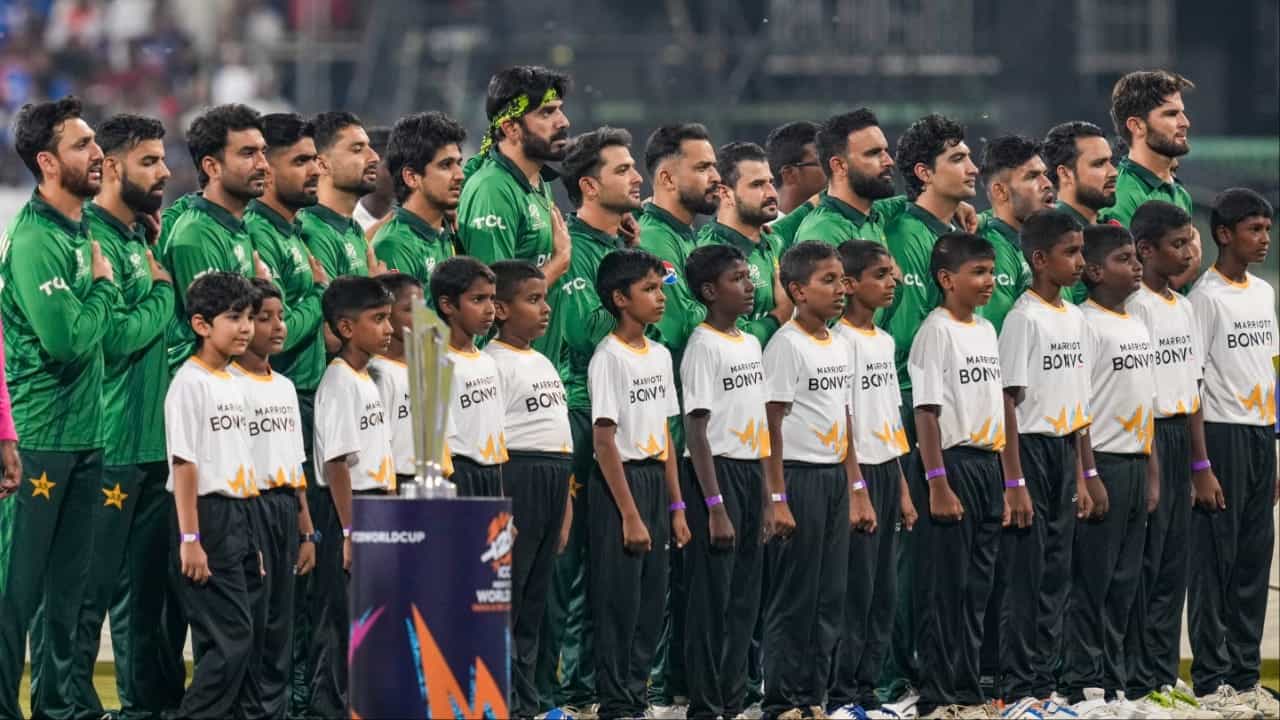 T20 World Cup 2026: ਪਾਕਿਸਤਾਨ ਸੈਮੀਫਾਈਨਲ ਚ ਖੇਡੇਗਾ? ਸ਼੍ਰੀਲੰਕਾ ਦੇ ਬਾਹਰ ਹੋਣ ਤੋਂ ਬਾਅਦ ਇਹ ਹਨ ਸਮੀਕਰਨ