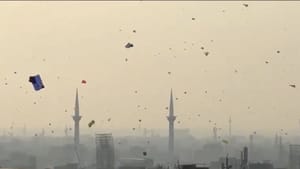 19 ਸਾਲਾਂ ਬਾਅਦ ਲਾਹੌਰ 'ਚ ਬਸੰਤ ਦੀ ਵਾਪਸੀ, ਅਸਮਾਨ ਵਿੱਚ ਦਿਖਿਆ ਅਜਿਹਾ ਨਜ਼ਾਰਾ