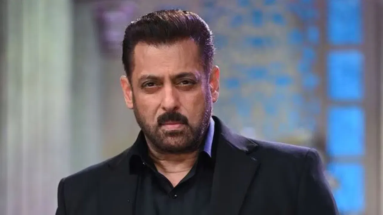 Salman Khan on Fasting: ਰਮਜ਼ਾਨ ਇਸਲਾਮ ਵਿੱਚ ਇੱਕ ਪਵਿੱਤਰ ਮਹੀਨਾ ਹੈ। ਮੁਸਲਮਾਨ ਇਸ ਮਹੀਨੇ ਦੌਰਾਨ ਰੋਜ਼ਾ ਰੱਖਦੇ ਹਨ। ਇਸ ਸਾਲ ਭਾਰਤ ਵਿੱਚ ਰਮਜ਼ਾਨ 19 ਫਰਵਰੀ ਨੂੰ ਸ਼ੁਰੂ ਹੋਇਆ ਸੀ। ਆਮ ਲੋਕਾਂ ਦੇ ਨਾਲ-ਨਾਲ, ਬਹੁਤ ਸਾਰੇ ਫਿਲਮੀ ਸਿਤਾਰੇ ਵੀ ਰੋਜ਼ਾ ਰੱਖਦੇ ਹਨ। ਬਾਲੀਵੁੱਡ ਅਦਾਕਾਰ ਸਲਮਾਨ ਖਾਨ ਨੇ ਇੱਕ ਵਾਰ ਖੁਲਾਸਾ ਕੀਤਾ ਸੀ ਕਿ ਉਹ ਰੋਜ਼ਾ ਰੱਖਦੇ ਹਨ ਜਾਂ ਨਹੀਂ।