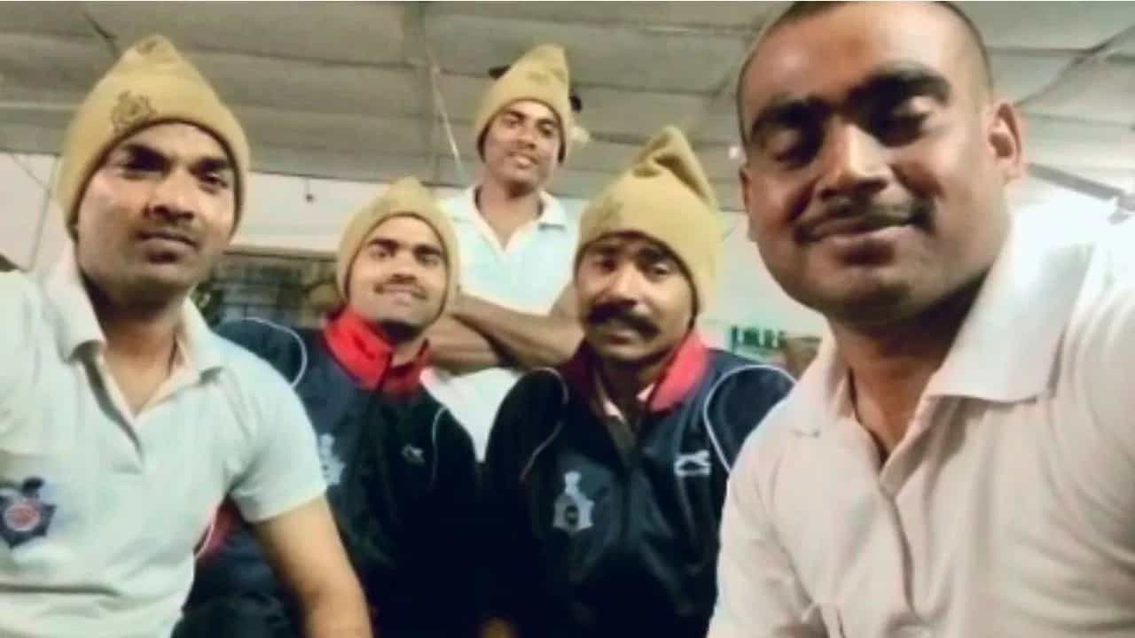 Viral Video: ਜਵਾਨ ਨੇ ਗਾਇਆ ਪਵਨ ਸਿੰਘ ਦਾ Sad Song, ਆਵਾਜ਼ ਅਤੇ ਅੰਦਾਜ਼ ਨੇ ਜਿੱਤ ਲਿਆ ਦਿਲ