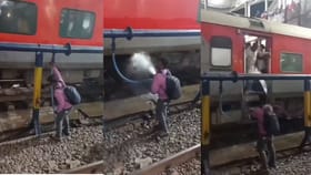 ਟ੍ਰੇਨ ਛੁੱਟਣ ਤੋਂ ਨਰਾਜ ਸ਼ਖਸ ਨੇ ਕੀਤਾ ਅਜਿਹਾ ਕੰਮ, Video ਦੇਖ ਕੇ ਭੜਕ ਗਏ ਲੋਕ