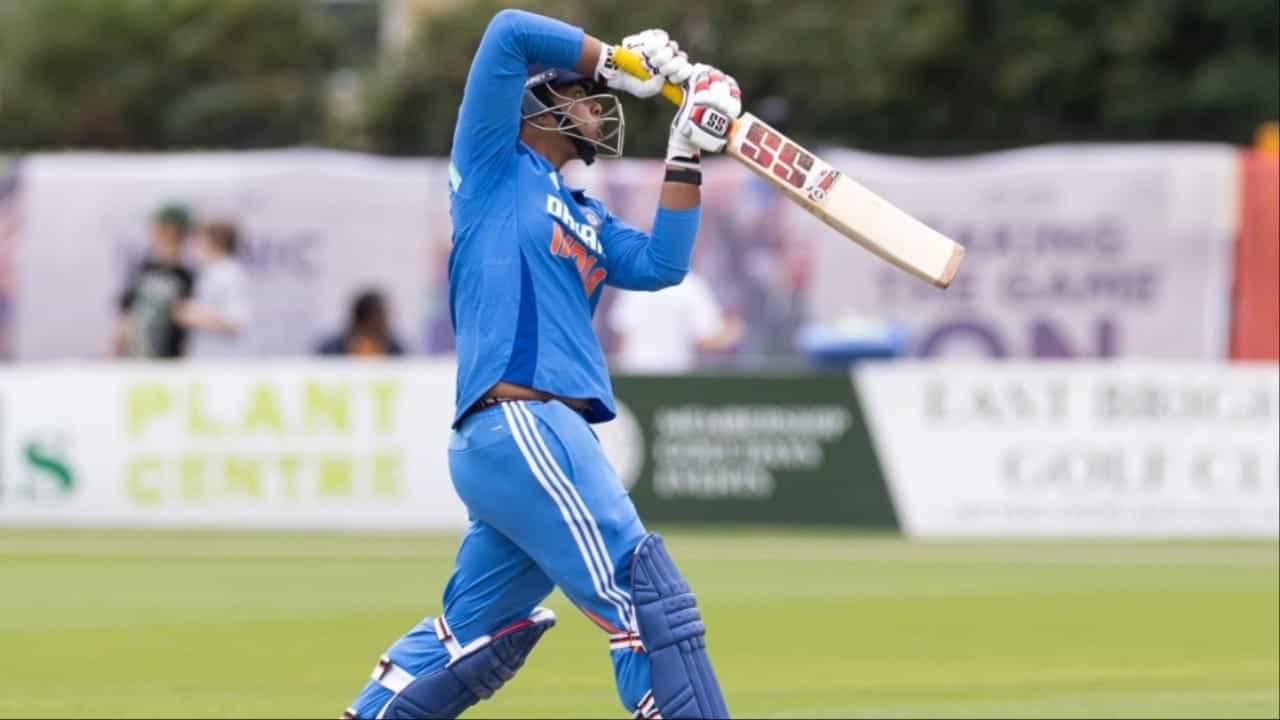 U19 World Cup: ਵੈਭਵ ਸੂਰਿਆਵੰਸ਼ੀ ਕੋਲ ਨੰਬਰ 1 ਬਣਨ ਦਾ ਮੌਕਾ, ਤੋੜ ਸਕਦੇ ਹਨ ਬਾਬਰ ਆਜ਼ਮ ਦਾ ਰਿਕਾਰਡ U19 World Cup: ਵੈਭਵ ਸੂਰਿਆਵੰਸ਼ੀ ਕੋਲ ਨੰਬਰ 1 ਬਣਨ ਦਾ ਮੌਕਾ, ਤੋੜ ਸਕਦੇ ਹਨ ਬਾਬਰ ਆਜ਼ਮ ਦਾ ਰਿਕਾਰਡ