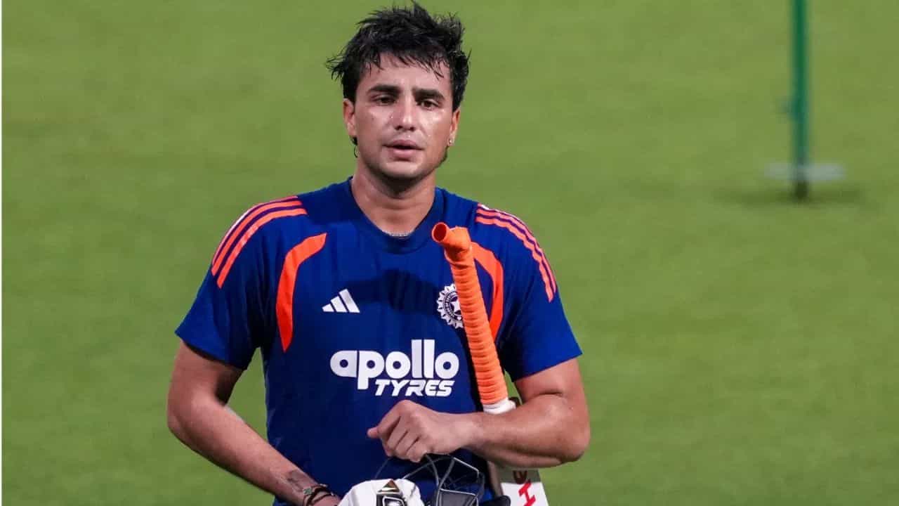 Abhishek Sharma Captain: ਅਭਿਸ਼ੇਕ ਸ਼ਰਮਾ ਬਣ ਸਕਦੇ ਹਨ ਕਪਤਾਨ, ਲਿਆ ਗਿਆ ਹੈਰਾਨੀਜਨਕ ਫੈਸਲਾ Abhishek Sharma Captain: ਅਭਿਸ਼ੇਕ ਸ਼ਰਮਾ ਬਣ ਸਕਦੇ ਹਨ ਕਪਤਾਨ, ਲਿਆ ਗਿਆ ਹੈਰਾਨੀਜਨਕ ਫੈਸਲਾ