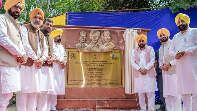 ਸ਼ਹੀਦ ਕਿਸੇ ਪਰਿਵਾਰ ਦੇ ਨਹੀਂ, ਪੂਰੇ ਦੇਸ਼ ਦੇ ਹੁੰਦੇ ਹਨ- CM ਮਾਨ