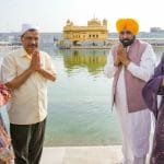 ਗੋਲਡਨ ਟੈਂਪਲ ਪਹੁੰਚੇ ਸੀਐਮ ਮਾਨ ਅਤੇ ਕੇਜਰੀਵਾਲ, ਪਰਮਾਤਮਾ ਦਾ ਕੀਤਾ ਸ਼ੁਕਰਾਨਾ, ਸਥਾਨਕ ਆਗੂਆਂ ਨਾਲ ਮੁਲਾਕਾਤ ਦਾ ਪ੍ਰੋਗਰਾਮ