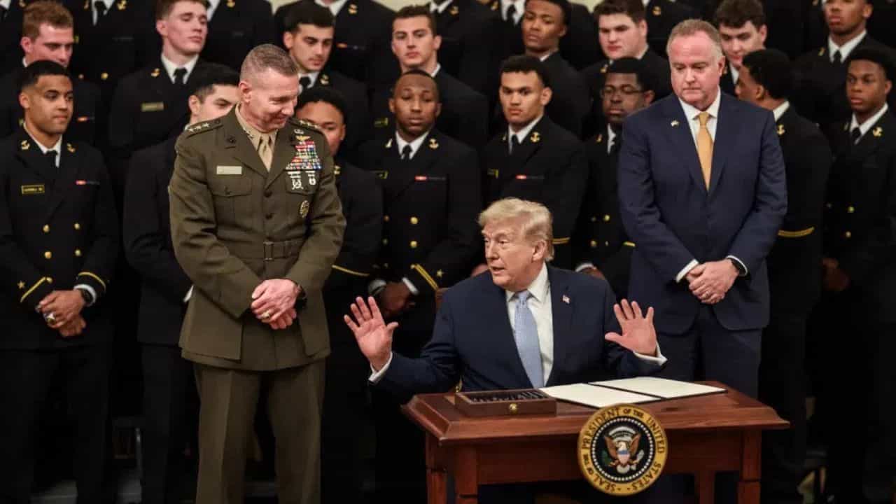 ਮਿਲਟਰੀ ਬੇਸ ਛੱਡ ਕੇ ਹੋਟਲਾਂ ਚ ਲੁਕਣ ਲਈ ਮਜਬੂਰ ਹੋਏ ਅਮਰੀਕੀ ਸੈਨਿਕ, ਖਾੜੀ ਤੋਂ ਆਈ US ਦੀ ਟੇਂਸ਼ਨ ਵਧਾਉਣ ਵਾਲੀ ਰਿਪੋਰਟ