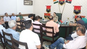 ਜਲੰਧਰ 'ਚ ਤੇਲ ਤੇ ਗੈਸ ਦੀ ਕਿੱਲਤ ਨਹੀਂ! CP ਧਨਪ੍ਰੀਤ ਕੌਰ ਨੇ ਦਿੱਤੀ ਵੱਡੀ ਰਾਹਤ