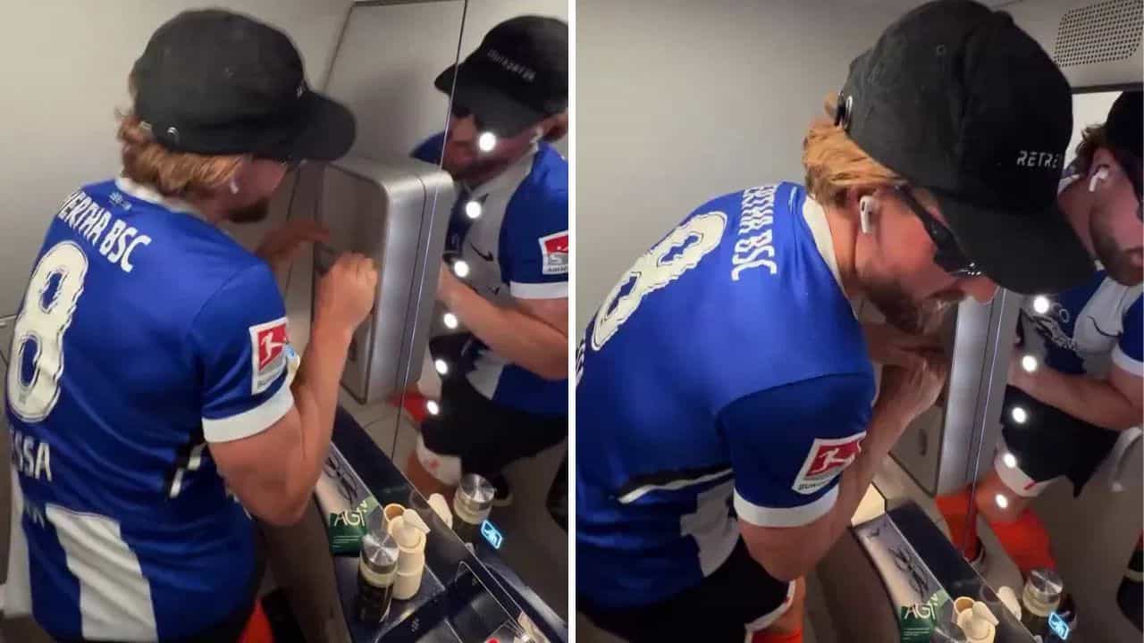 Viral Video: ਹੱਦ ਹੋ ਗਈ! ਜਰਮਨ ਸ਼ਖਸ ਨੇ ਉੱਡਦੇ ਜਹਾਜ਼ ਦੇ ਬਾਥਰੂਮ ਨੂੰ ਬਣਾਇਆ ਰਨਿੰਗ ਟਰੈਕ, ਫਲਾਈਟ ਚ ਲਗਾਈ 5 KM ਦੌੜ