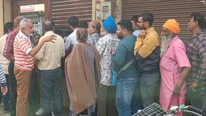 ਬਰਨਾਲਾ 'ਚ ਗੈਸ ਏਜੰਸੀ ਦੇ ਬਾਹਰ ਖੜੇ ਬਜੁਰਗ ਦੀ ਮੌਤ, ਲੁਧਿਆਣਾ 'ਚ ਲੁੱਟਿਆ ਸਿਲੰਡਰ