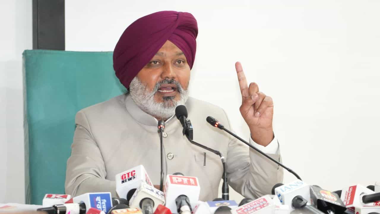 Punjab Budget: ਔਰਤਾਂ ਨੂੰ ਵਿੱਤੀ ਸਹਾਇਤਾ ਦੇਣ ਦਾ ਵਾਅਦਾ ਕੀਤਾ ਪੂਰਾ, ਬਜਟ ਪੇਸ਼ ਕਰਨ ਤੋਂ ਬਾਅਦ ਵਿੱਤ ਮੰਤਰੀ ਚੀਮਾ ਦਾ ਵੱਡਾ ਬਿਆਨ