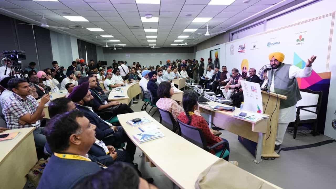 ਅੱਜ ਪੰਜਾਬ ਪ੍ਰੋਗਰੈਸਿਵ ਸਮਿਟ ਦਾ ਆਖਰੀ ਦਿਨ: CM ਸਣੇ ਕਈ ਕੰਪਨੀਆਂ ਦੇ ਪ੍ਰਤੀਨਿਧੀ ਹੋਣਗੇ ਮੌਜੂਦ; ਦੋ ਦਿਨਾਂ ਚ ਕਰੋੜਾਂ ਰੁਪਏ ਦਾ ਨਿਵੇਸ਼