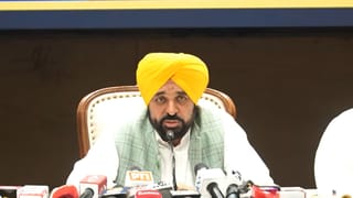 ਪੰਜਾਬ: ਸਕੂਲ ਤੋਂ ਗੈਰ-ਹਾਜ਼ਰ ਹੋਣ ‘ਤੇ ਬੱਚਿਆਂ ਦੇ ਮਾਪਿਆਂ ਨੂੰ ਭੇਜੀ ਜਾਵੇਗੀ ਡਿਟੇਲ, 1 ਅਪ੍ਰੈਲ ਤੋਂ ਫੈਸਲਾ ਹੋਵੇਗਾ ਲਾਗੂ