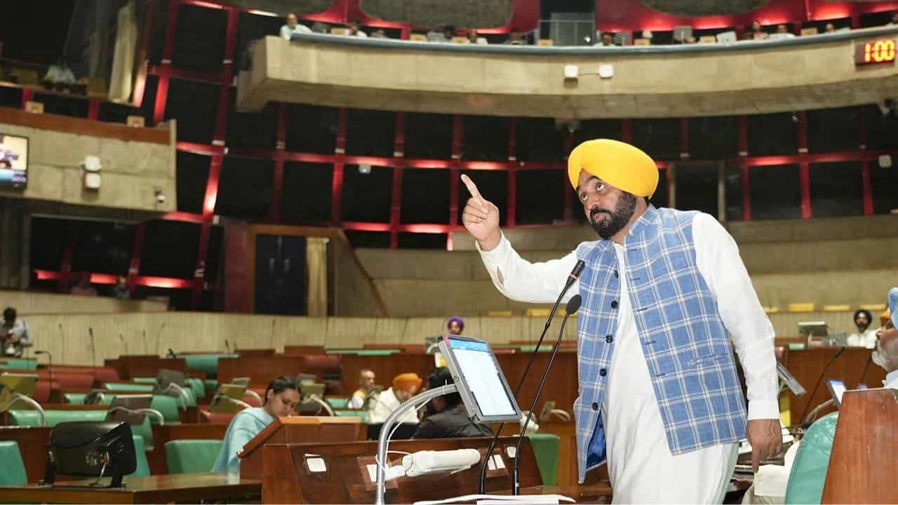 ਮੁਫ਼ਤ ਬਿਜਲੀ, ਮੁਫ਼ਤ ਬੱਸ ਯਾਤਰਾ ਅਤੇ 10 ਲੱਖ ਰੁਪਏ ਦੀ ਸਿਹਤ ਯੋਜਨਾ ਤੋਂ ਸਸ਼ਕਤ ਬਨਣਗੀਆਂ ਪੰਜਾਬ ਦੀਆਂ ਔਰਤਾਂ: ਮੁੱਖ ਮੰਤਰੀ ਭਗਵੰਤ ਸਿੰਘ ਮਾਨ