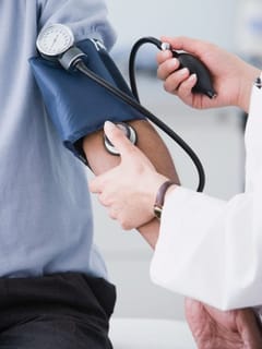 ਬਲੱਡ ਪ੍ਰੈਸ਼ਰ ਘੱਟ ਜਾਵੇ ਤਾਂ ਕੀ ਖਾਣਾ ਚਾਹੀਦਾ ਹੈ?...