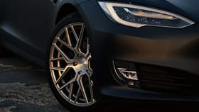 ਆਮ ਗੱਡੀਆਂ ਨਾਲੋਂ ਕਿਉਂ ਜ਼ਿਆਦਾ ਘਿਸਦੇ ਹਨ ਇਲੈਕਟ੍ਰਿਕ ਕਾਰਾਂ ਦੇ ਟਾਇਰ?