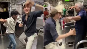 ਮੁੰਬਈ ਦੀ ਟ੍ਰੇਨ 'ਚ ਵਿਦੇਸ਼ੀ ਬੰਦੇ ਨੇ 