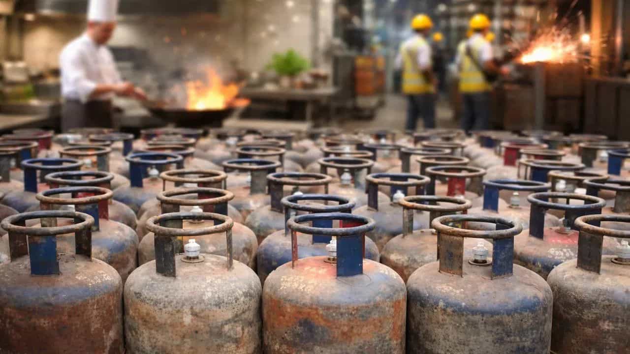 ਕਮਰਸ਼ੀਅਲ LPG  ਤੇ ਕੇਂਦਰ ਸਰਕਾਰ ਦਾ ਵੱਡਾ ਫੈਸਲਾ, ਹੁਣ ਹੋਟਲਾਂ ਅਤੇ ਕਾਰਖਾਨਿਆਂ ਨੂੰ ਮਿਲੇਗੀ ਭਰਪੂਰ ਗੈਸ!