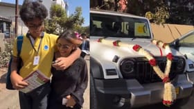 Viral Video: 10ਵੀਂ ਦੀ ਪ੍ਰੀਖਿਆ ਤੋਂ ਬਾਅਦ ਪੁੱਤਰ ਨੂੰ ਗਿਫਟ ‘ਚ ਮਿਲੀ ਮਹਿੰਦਰਾ ਥਾਰ, ਦੇਖਦੇ ਹੀ ਭੜਕੇ ਲੋਕ...