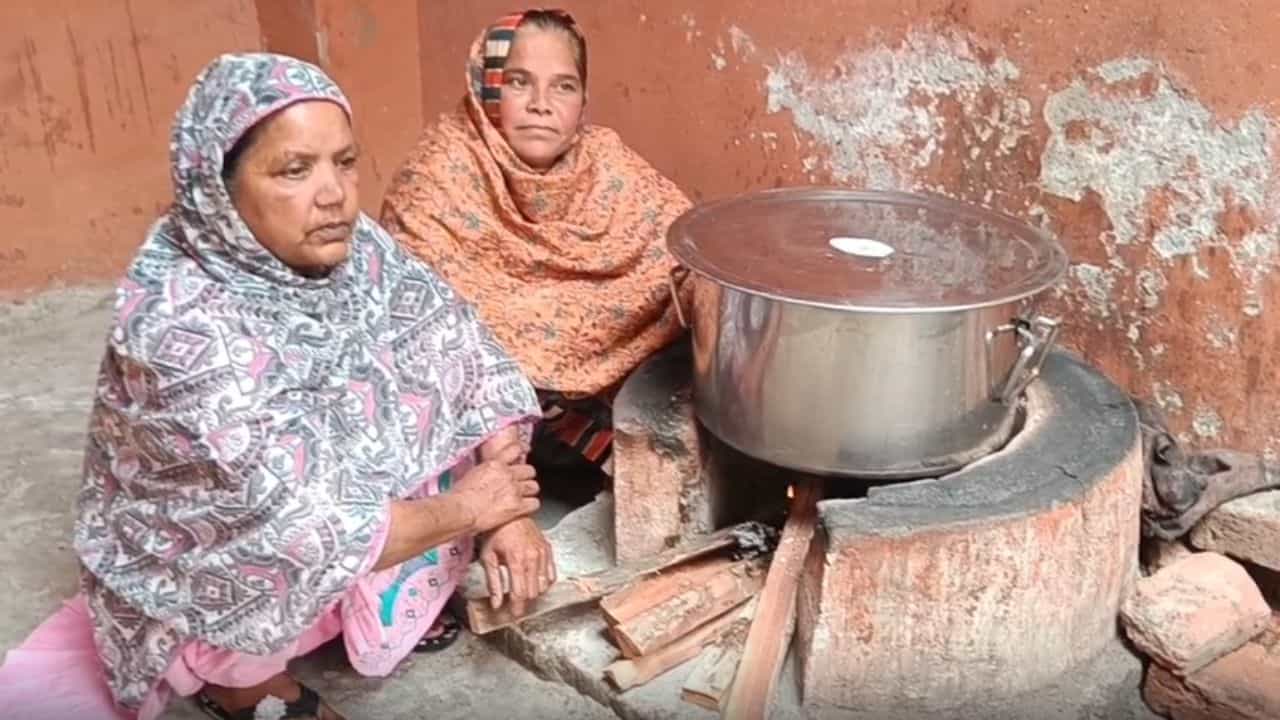 ਪੰਜਾਬ ਦੇ ਸਕੂਲਾਂ ਚ LPG ਸੰਕਟ, ਹੁਣ ਚੁੱਲ੍ਹਿਆਂ ਤੇ ਬਣੇਗਾ ਮਿਡ-ਡੇ ਮੀਲ, ਸਿੱਖਿਆ ਵਿਭਾਗ ਨੇ ਜਾਰੀ ਕੀਤੇ ਸਖ਼ਤ ਹੁਕਮ