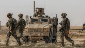 Iran-Israel War: ਵਿਸ਼ਵਵਿਆਪੀ ਮਹਿੰਗਾਈ ਅਤੇ ਤੇਲ ਸੰਕਟ ਤੋਂ ਬੇਹਾਲ ਦੁਨੀਆ, ਡੂੰਘਾ ਹੋਇਆ ਆਰਥਿਕ ਸੰਕਟ