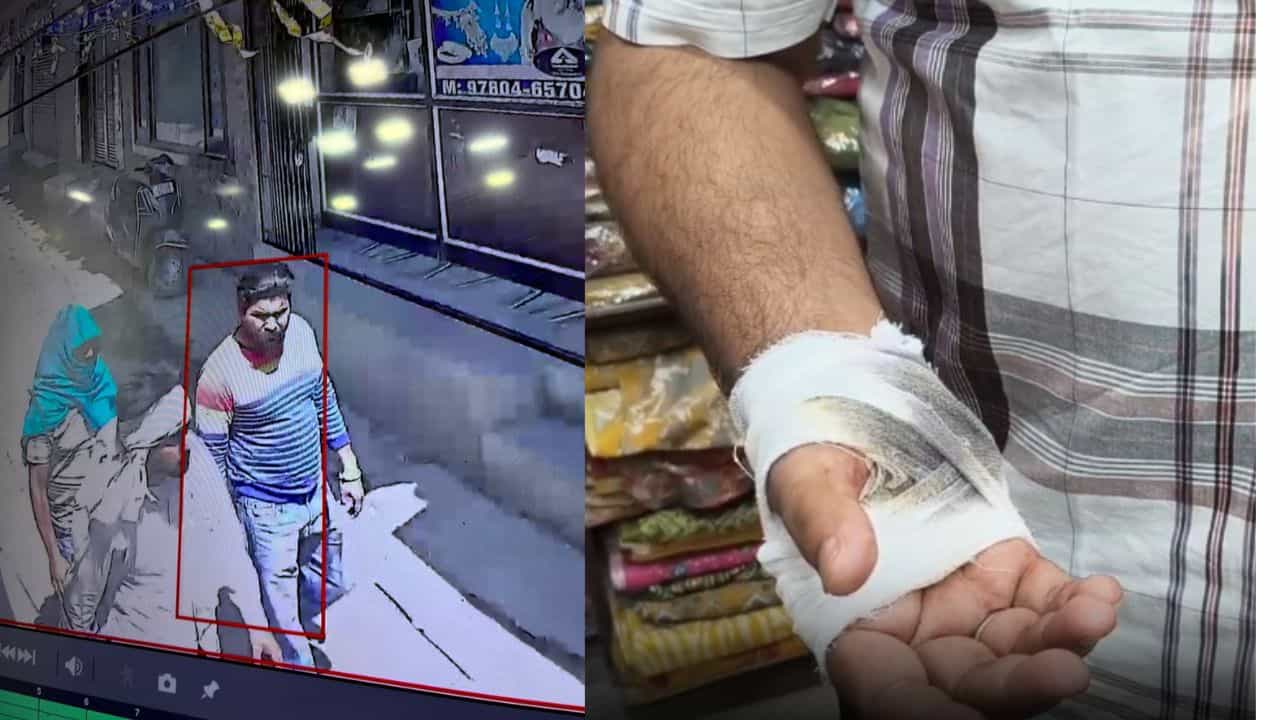 ਅੰਮ੍ਰਿਤਸਰ ਚ ਦਿਨ-ਦਹਾੜੇ ਕੱਪੜਾ ਵਪਾਰੀ ਤੇ ਦਾਤਰਾਂ ਨਾਲ ਹਮਲਾ, ਗਾਹਕ ਬਣ ਆਏ ਨਕਾਬਪੋਸ਼ਾਂ ਨੇ ਦੁਕਾਨ ਅੰਦਰ ਮਚਾਇਆ ਕਹਿਰ ਅੰਮ੍ਰਿਤਸਰ ਚ ਦਿਨ-ਦਹਾੜੇ ਕੱਪੜਾ ਵਪਾਰੀ ਤੇ ਦਾਤਰਾਂ ਨਾਲ ਹਮਲਾ, ਗਾਹਕ ਬਣ ਆਏ ਨਕਾਬਪੋਸ਼ਾਂ ਨੇ ਦੁਕਾਨ ਅੰਦਰ ਮਚਾਇਆ ਕਹਿਰ