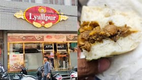 ਲੁਧਿਆਣਾ: ਨਾਮੀ ਸਵੀਟ ਸ਼ਾਪ ਦੇ ਕੁਲਚੇ 'ਚੋਂ ਨਿਕਲਿਆ ਕੋਕਰੋਚ, ਬਣਾਈ ਵੀਡੀਓ