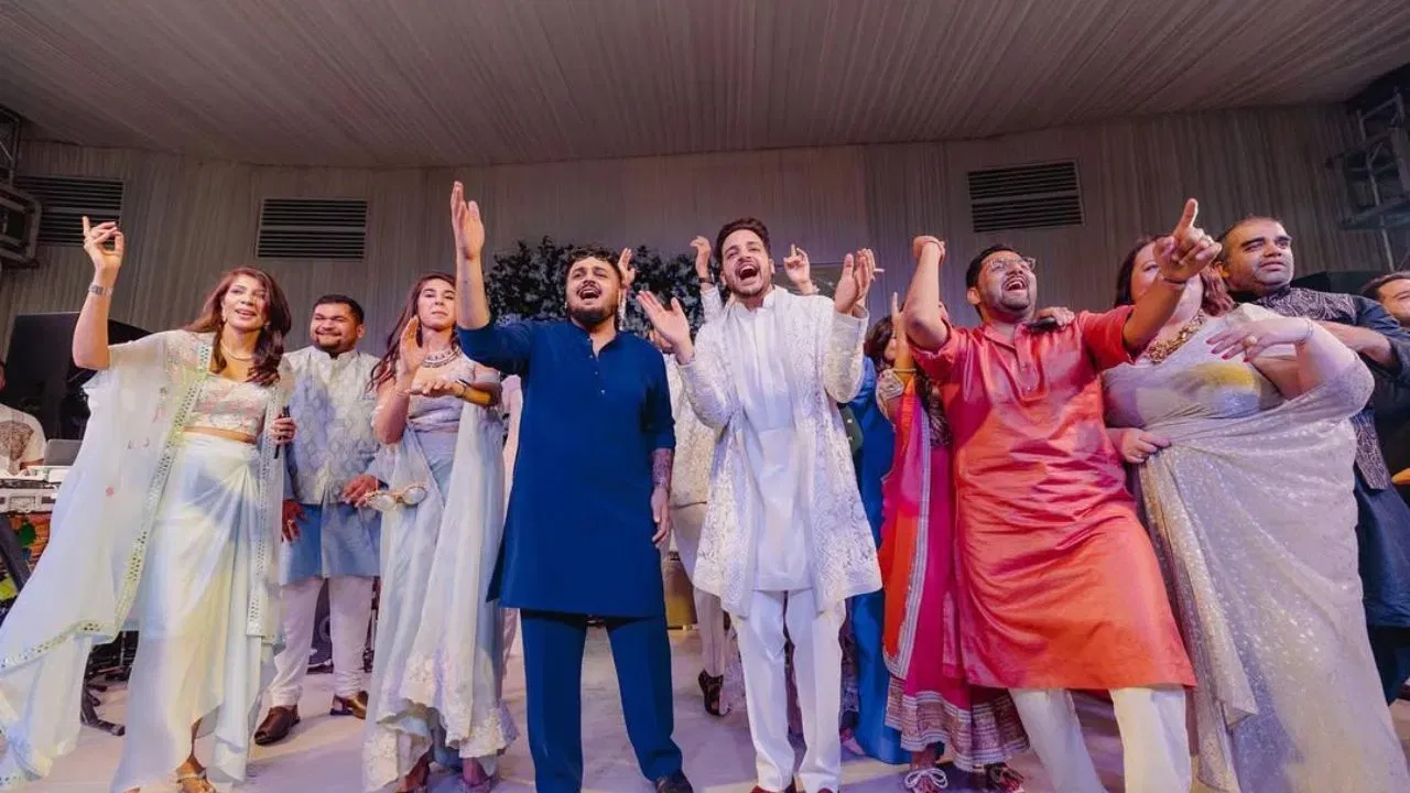 2024 ਵਿੱਚ, ਰਾਧਵ ਚੱਢਾ ਵਿਟਰੈਕਟੋਮੀ ਸਰਜਰੀ ਲਈ ਲੰਡਨ ਗਏ ਸਨ। ਜਦੋਂ ਉਨ੍ਹਾਂ ਤੋਂ ਉਨ੍ਹਾਂ ਦੀ ਲੰਬੀ ਗੈਰਹਾਜ਼ਰੀ ਬਾਰੇ ਪੁੱਛਿਆ ਗਿਆ ਤਾਂ ਉਨ੍ਹਾਂ ਦੇ ਪਾਰਟੀ ਸਾਥੀ ਸੌਰਭ ਭਾਰਦਵਾਜ ਨੇ ਦਾਅਵਾ ਕੀਤਾ ਕਿ ਜੇਕਰ ਆਪ੍ਰੇਸ਼ਨ ਸਮੇਂ ਸਿਰ ਨਾ ਕੀਤਾ ਗਿਆ ਹੁੰਦਾ, ਤਾਂ ਉਹ ਆਪਣੀ ਨਜ਼ਰ ਗੁਆ ਸਕਦੇ ਸਨ।