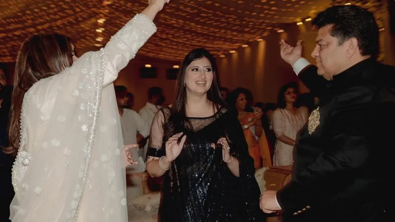 ਇਸ ਕਪਲ ਨੇ 19 ਅਕਤੂਬਰ, 2025 ਨੂੰ ਆਪਣੇ ਪਹਿਲੇ ਬੱਚੇ, ਇੱਕ ਪੁੱਤਰ ਦਾ ਸਵਾਗਤ ਕੀਤਾ, ਅਤੇ ਉਸਦਾ ਨਾਮ 'ਨੀਰ' ਰੱਖਿਆ।