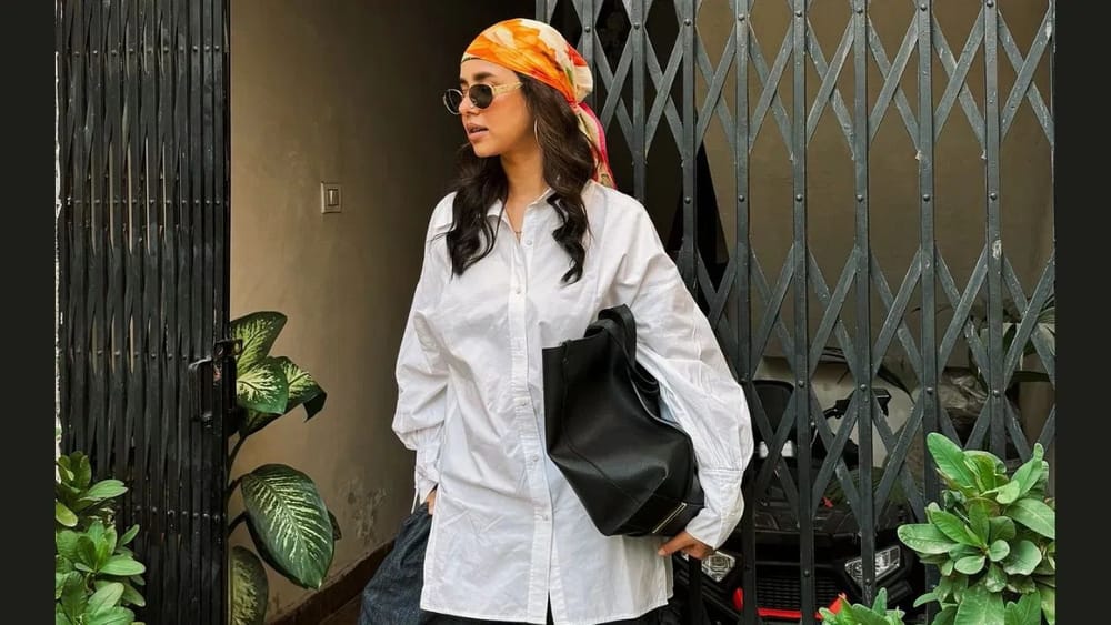 Sun Glasses ਜ਼ਰੂਰੀ ਅਤੇ ਸਟਾਈਲਿਸ਼ ਵੀ: ਗਰਮੀਆਂ ਵਿੱਚ, ਧੁੱਪ ਦੇ ਚਸ਼ਮੇ ਇੱਕ ਜ਼ਰੂਰਤ (ਤੁਹਾਡੀਆਂ ਅੱਖਾਂ ਨੂੰ ਯੂਵੀ ਕਿਰਨਾਂ ਤੋਂ ਬਚਾਉਣ ਲਈ) ਅਤੇ ਤੁਹਾਡੇ ਸਟਾਈਲ ਦਾ ਇੱਕ ਹਿੱਸਾ ਦੋਵੇਂ ਹੁੰਦੇ ਹਨ। ਇਸ ਲਈ, ਤੁਹਾਨੂੰ ਆਪਣੀ ਗਰਮੀਆਂ ਦੀ ਅਲਮਾਰੀ ਵਿੱਚ 3 ਤੋਂ 4 ਵੱਖ-ਵੱਖ ਕਿਸਮਾਂ ਦੇ ਧੁੱਪ ਦੇ ਚਸ਼ਮੇ ਜ਼ਰੂਰ ਸ਼ਾਮਲ ਕਰਨੇ ਚਾਹੀਦੇ ਹਨ। ਜਿਨ੍ਹਾਂ ਨੂੰ ਤੁਸੀਂ ਵੱਖ-ਵੱਖ ਪਹਿਰਾਵੇ ਨਾਲ ਲੈ ਸਕਦੇ ਹੋ।