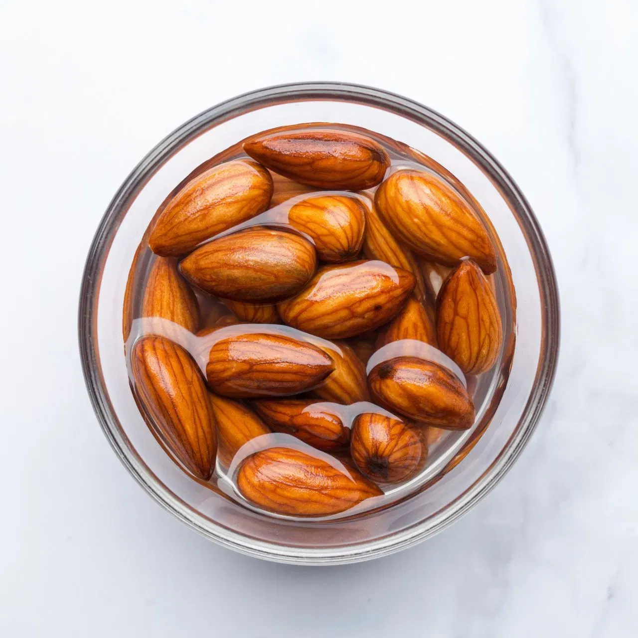 ਡ੍ਰਾਈ ਫਰੂਟਸ ਦੀ ਗੱਲ ਕਰੀਏ ਤਾਂ, ਜ਼ਿਆਦਾਤਰ ਲੋਕਾਂ ਦੁਆਰਾ ਬਦਾਮ ਖਾਣਾ ਪਸੰਦ ਕਰਦੇ ਹਨ ਕਿਉਂਕਿ ਇਹ ਦਿਮਾਗ ਲਈ ਚੰਗੇ ਹੁੰਦੇ ਹਨ। ਇਹ ਓਮੇਗਾ-3 ਨਾਲ ਭਰਪੂਰ ਹੁੰਦੇ ਹਨ, ਪਰ ਕੀ ਤੁਸੀਂ ਜਾਣਦੇ ਹੋ ਕਿ ਇਸ ਵਿੱਚ ਜ਼ਿੰਕ ਵੀ ਹੁੰਦਾ ਹੈ? 100 ਗ੍ਰਾਮ ਬਦਾਮ ਵਿੱਚ 3.12 ਮਿਲੀਗ੍ਰਾਮ ਜ਼ਿੰਕ ਹੁੰਦਾ ਹੈ।