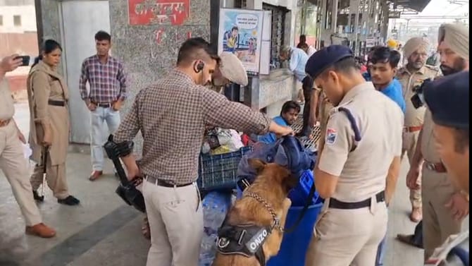 ਪਟਿਆਲਾ ਰੇਲ ਟ੍ਰੈਕ ਬਲਾਸਟ ਤੋਂ ਬਾਅਦ ਪੰਜਾਬ 'ਚ ਅਲਰਟ, ਵਧਾਈ ਗਈ ਸੁਰੱਖਿਆ