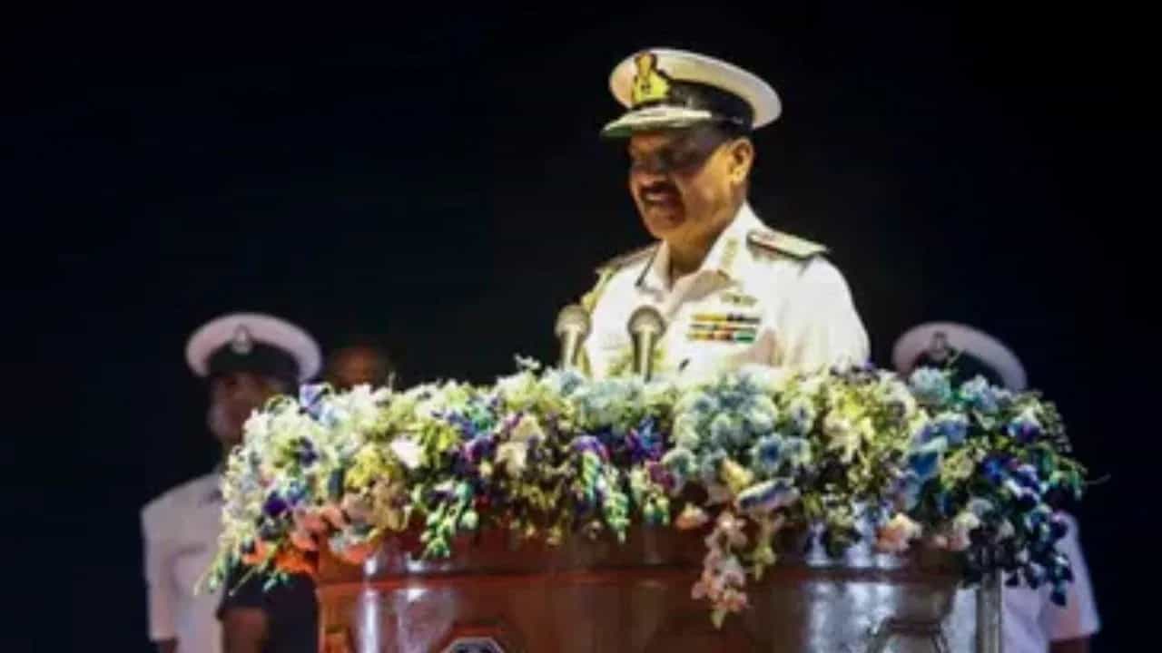 ਵਾਲ-ਵਾਲ ਬਚਿਆ ਸੀ ਪਾਕਿਸਤਾਨ, ਆਪ੍ਰੇਸ਼ਨ ਸਿੰਦੂਰ ਤੇ ਨੇਵੀ ਚੀਫ ਐਡਮਿਰਲ ਤ੍ਰਿਪਾਠੀ ਦਾ ਵੱਡਾ ਦਾਅਵਾ