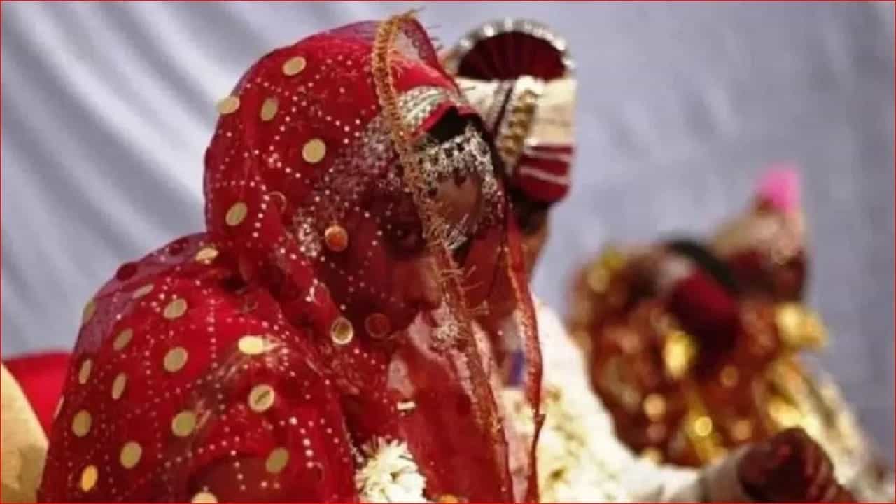 ਪਤੀ ਹੋਇਆ ਗਾਇਬ ਤਾਂ ਸੱਸ ਨੇ ਦਿਓਰ ਨਾਲ ਕਰਵਾ ਦਿੱਤਾ ਵਿਆਹ... ਹੁਣ 25 ਸਾਲਾਂ ਬਾਅਦ ਵਾਪਸ ਆਇਆ ਪਹਿਲਾ ਪਤੀ, ਉਲਝਣ ਚ ਪਤਨੀ